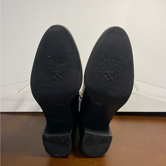 Vince Camuto Black Leather Ankle Boots  SIZE 8 *EXCELLENT PREOWNED CONDITION* - Picture 6 of 6